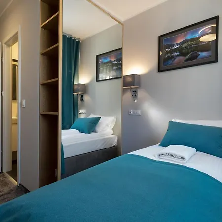 Everest Bed & Breakfast 3*